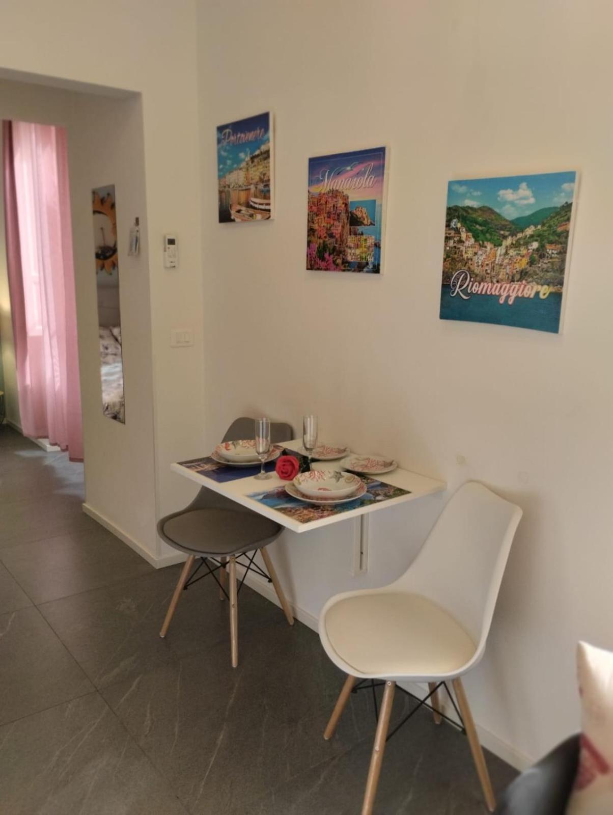 Ferienwohnung Casa Vacanze Buddy La Tua Base Per Visitare Il Mare Delle Cinque Terre La Spezia Exterior foto