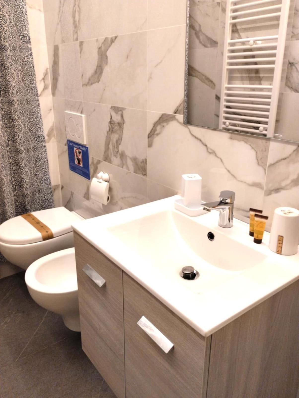 Ferienwohnung Casa Vacanze Buddy La Tua Base Per Visitare Il Mare Delle Cinque Terre La Spezia Exterior foto